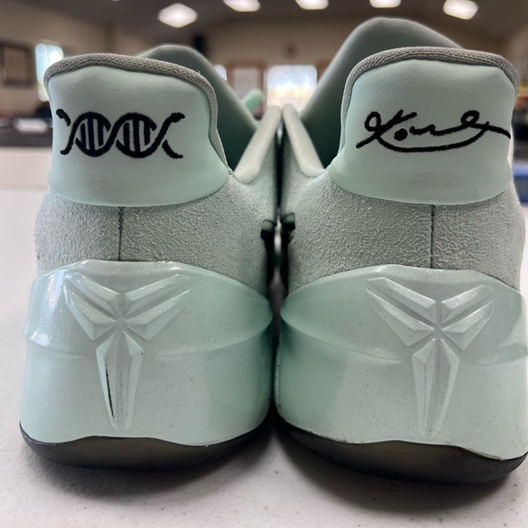 Kobe AD Mamba - Picture 3 of 5